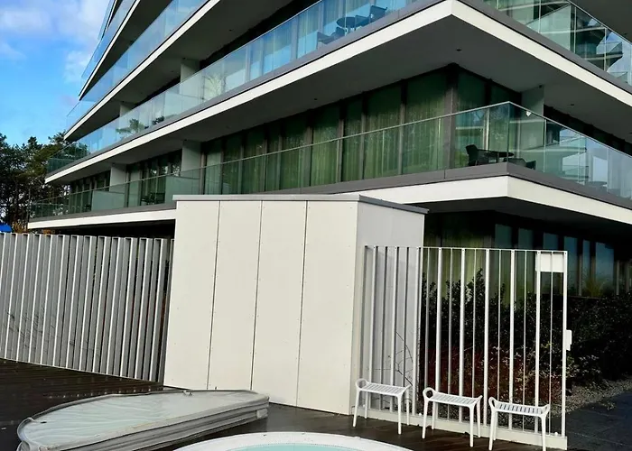 Wave Family E997 - & - Sea View